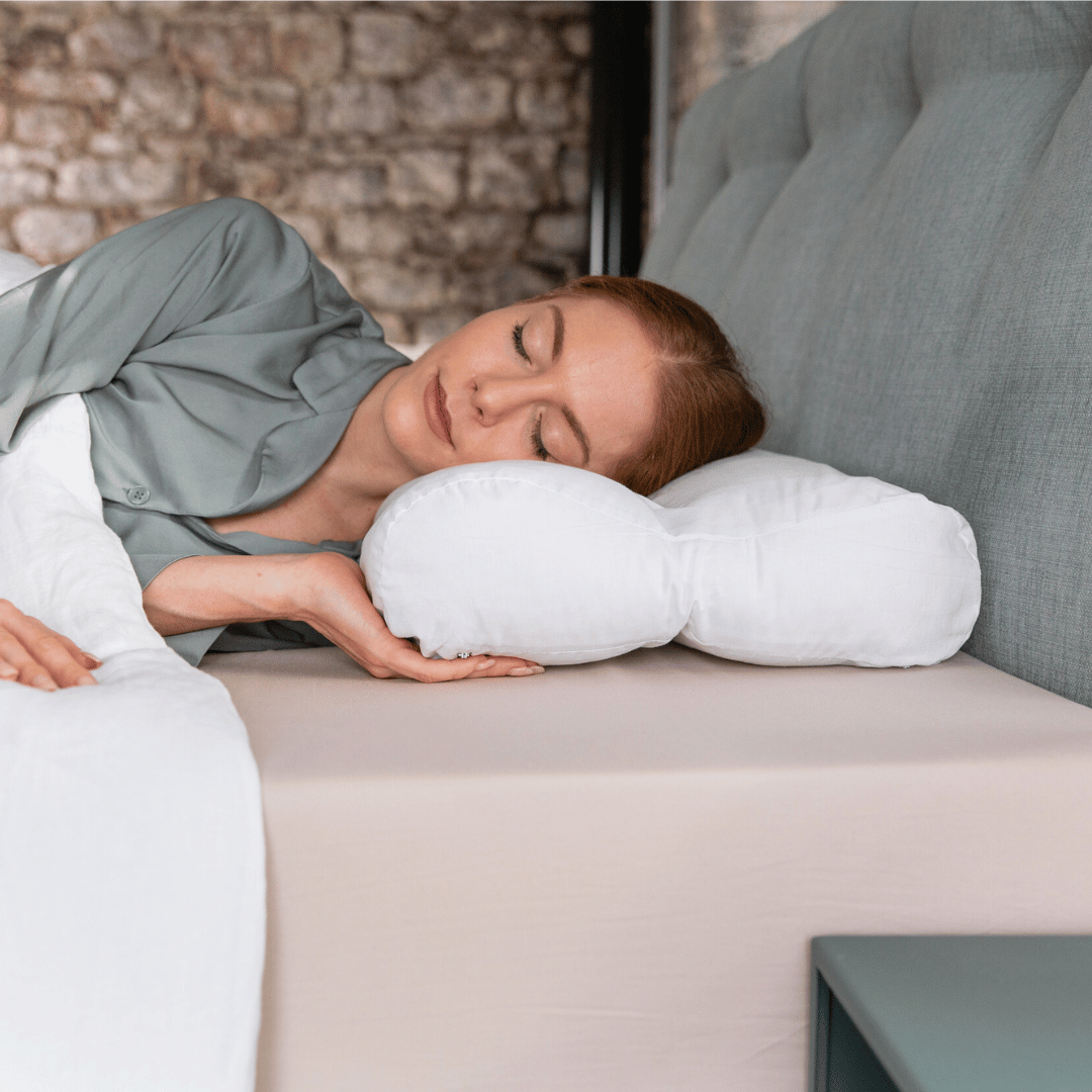 British Wool Contour Pillow - Natural Anti-Allergy – Putnams
