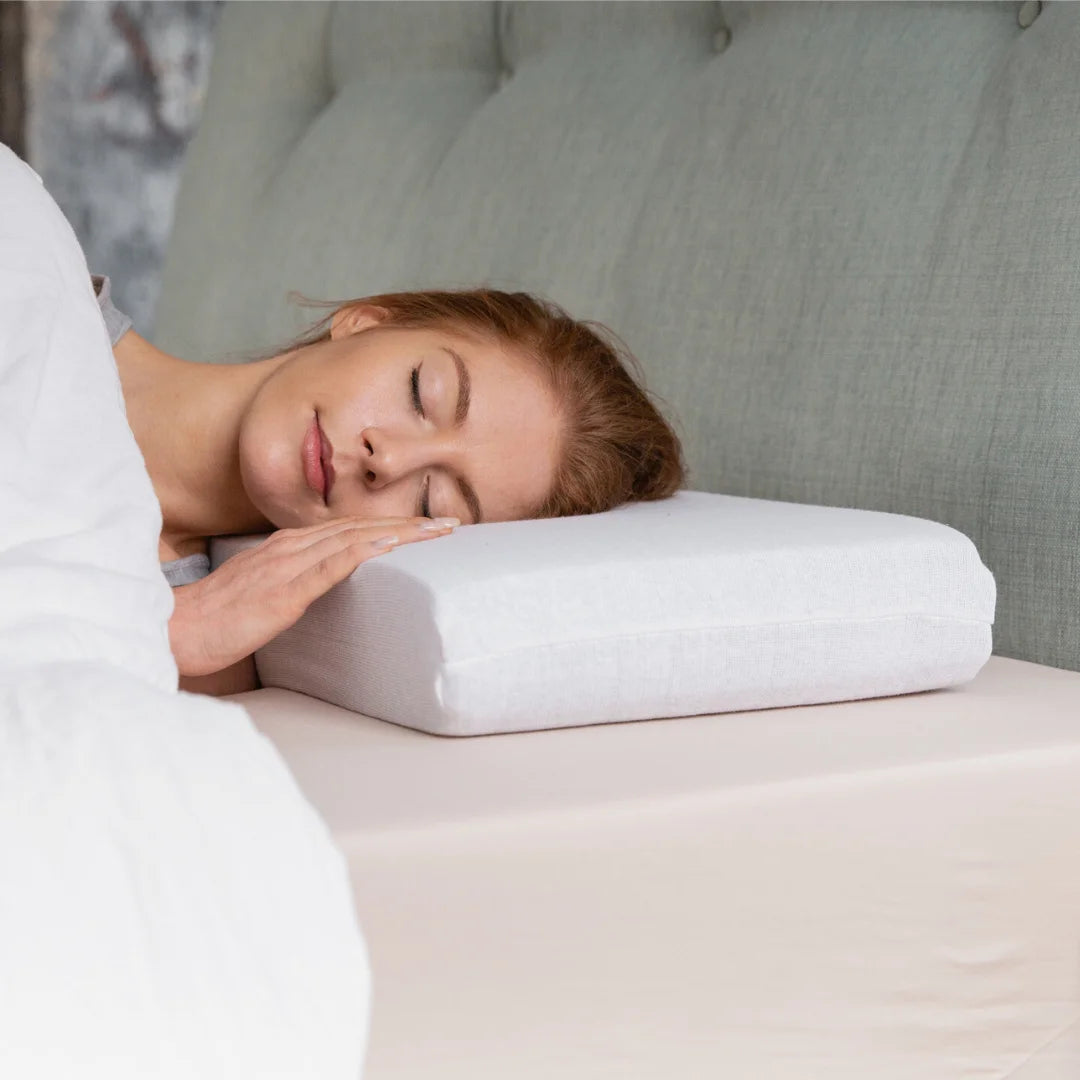 Graphite Latex Pillow - Height Adjustable – Putnams Graphite Latex Pillow - Height Adjustable – Putnams