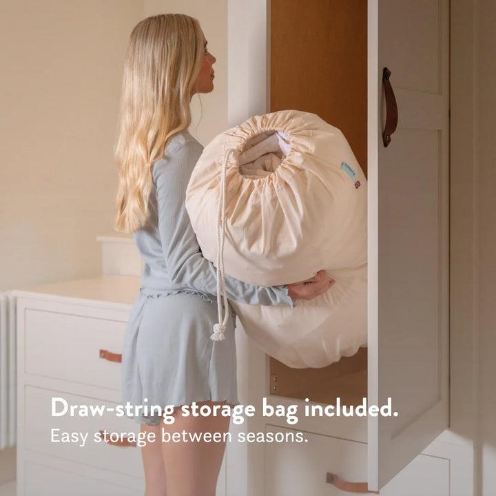 British Wool Summer Duvet 100% cotton handmade in the UK made to be hypo-allergenic, anti dust mite & sustainable. Natural bedding.