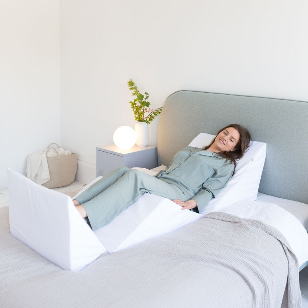 Anti-slip zero gravity Acid Reflux Bed Wedge - Putnams modular leg rest slide bed
