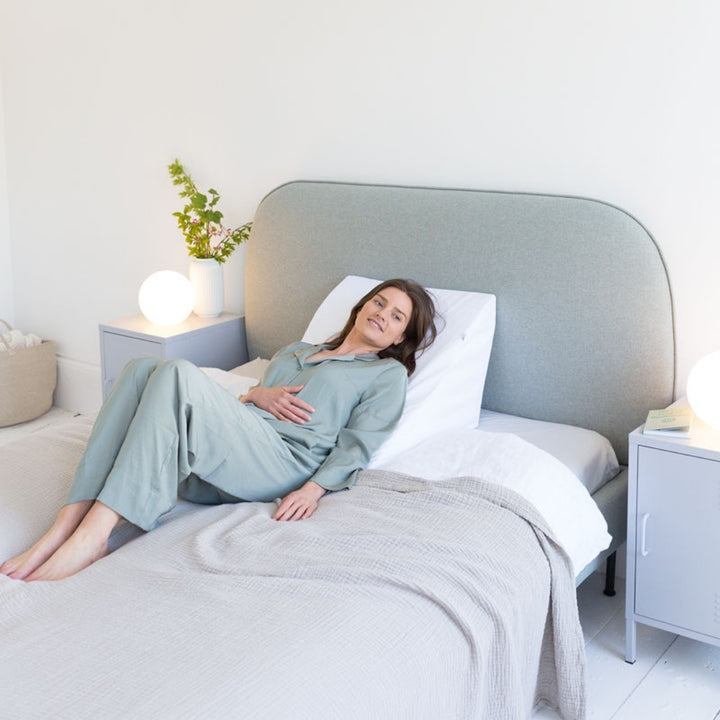 Anti-slip zero gravity Acid Reflux Bed Wedge - Putnams modular leg rest slide bed