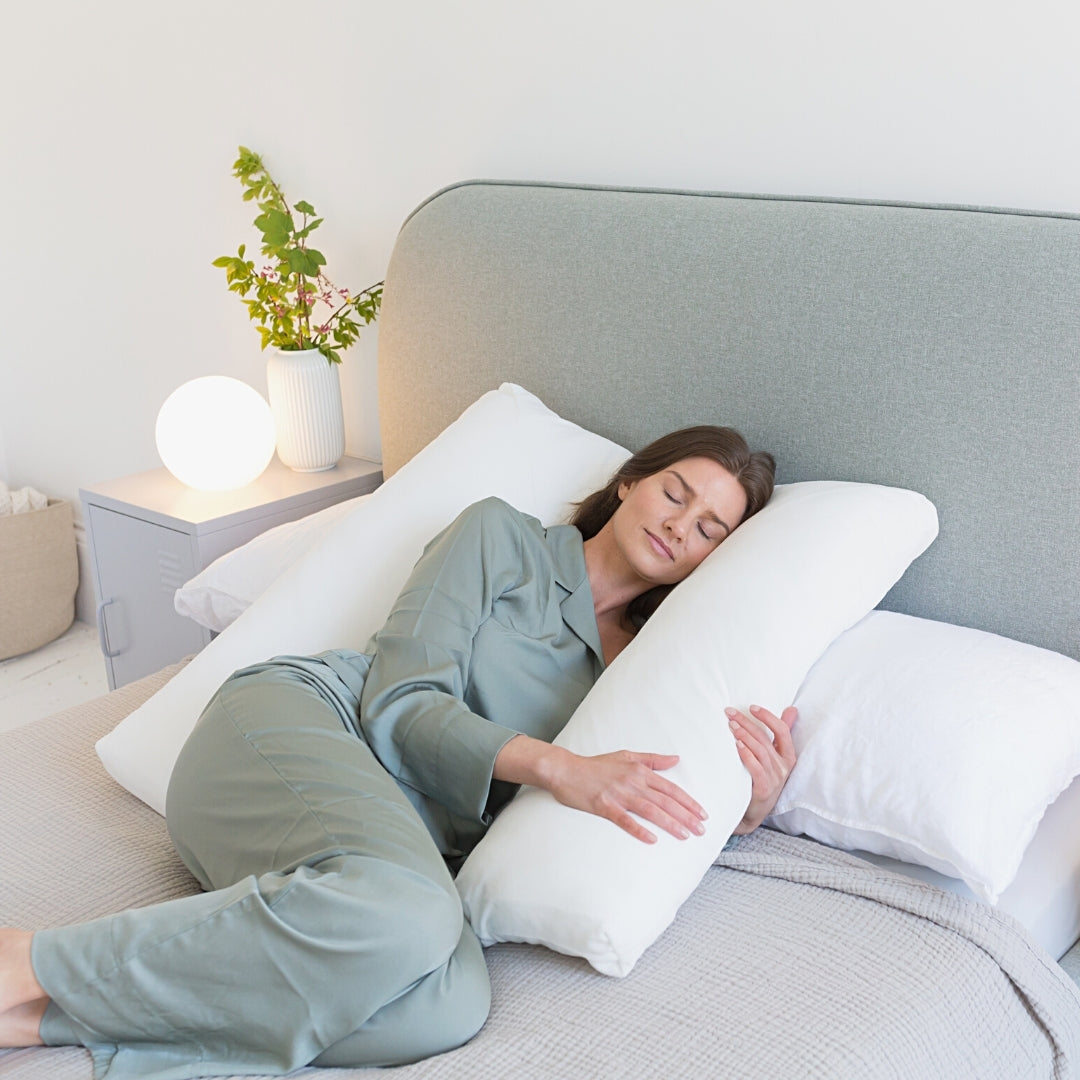 U-Shape - Cuddle Support Pillow - UK Made – Putnams