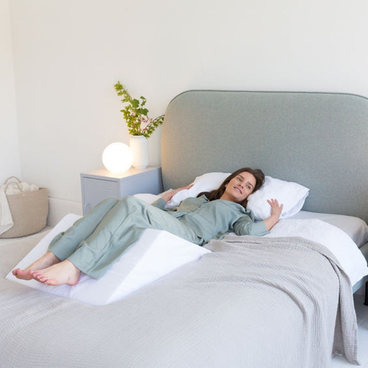 Anti-slip zero gravity Acid Reflux Bed Wedge - Putnams modular leg rest slide bed